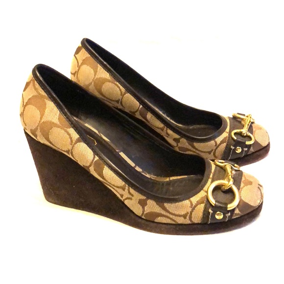 coach wedges